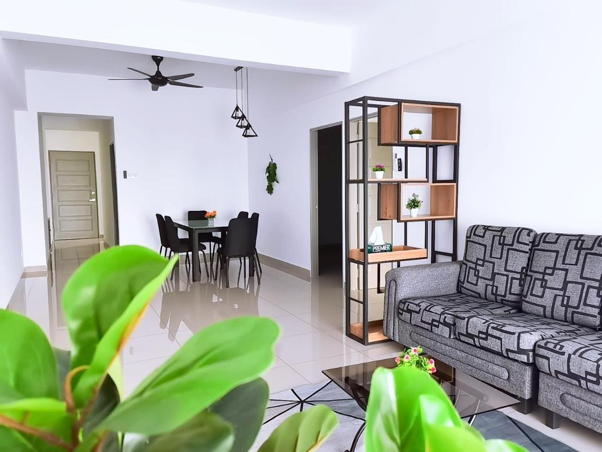 Traveler'S Homestay 旅人窝@ The Venus Sitiawan Kampong Lumut Kiri Εξωτερικό φωτογραφία